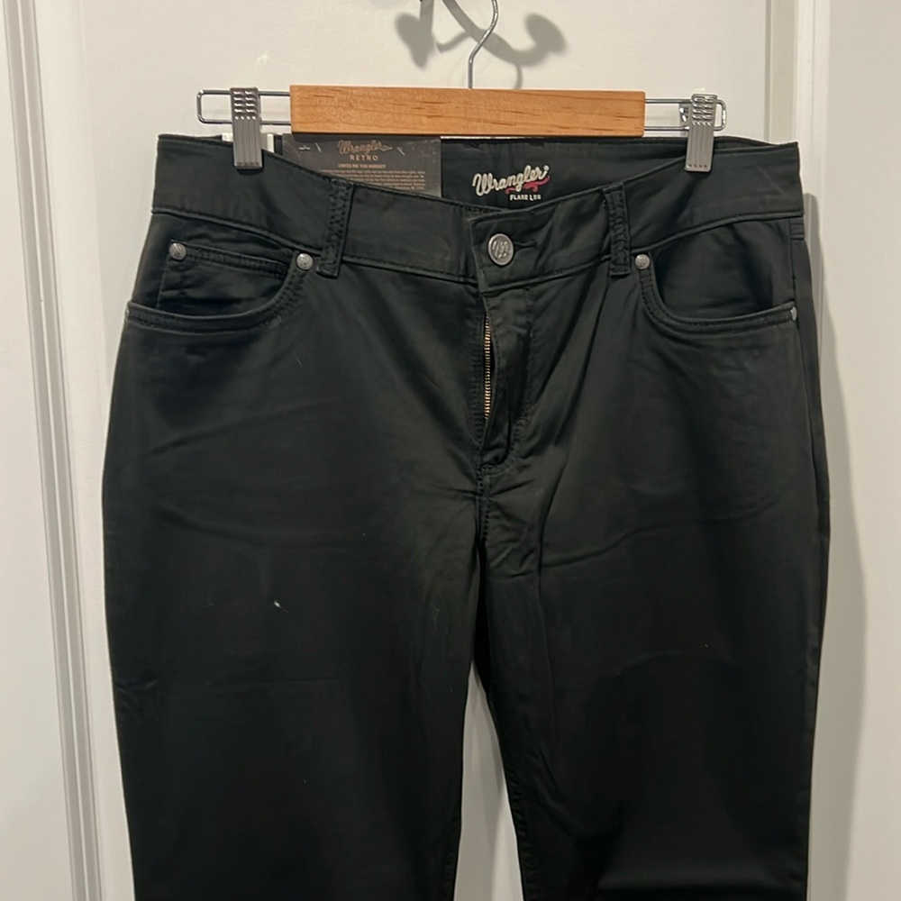 Wrangler Retro, Mae Mid-Rise Flare Jeans in Black, Size 13x34. New with tags!